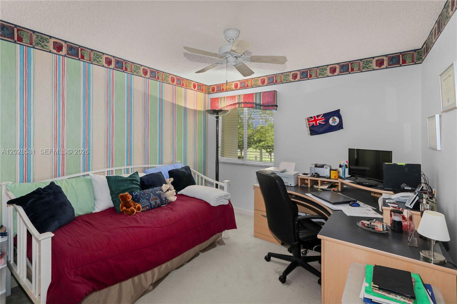 DORAL LANDINGS TOWNHOMES - Residential