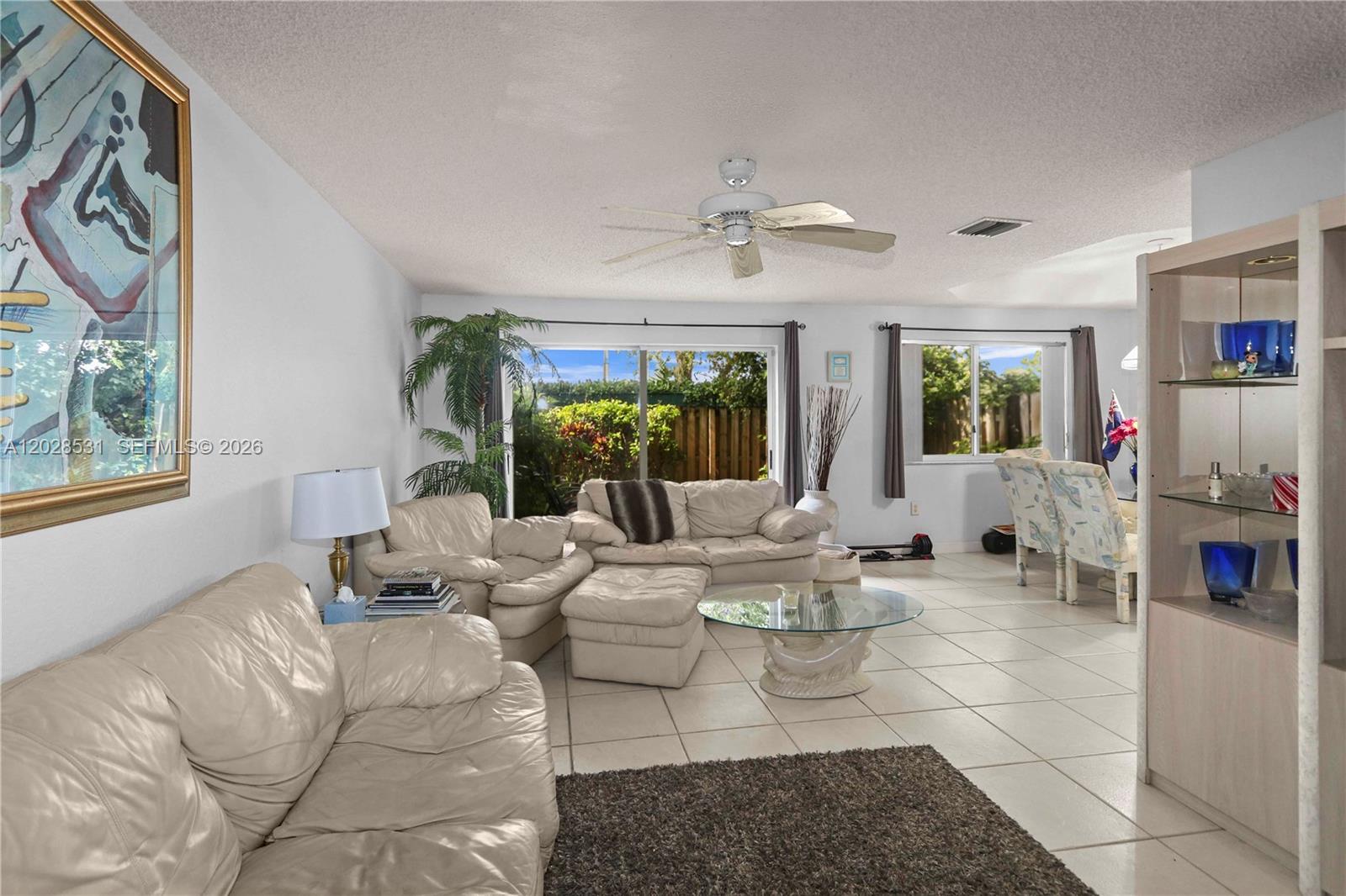DORAL LANDINGS TOWNHOMES - Residential