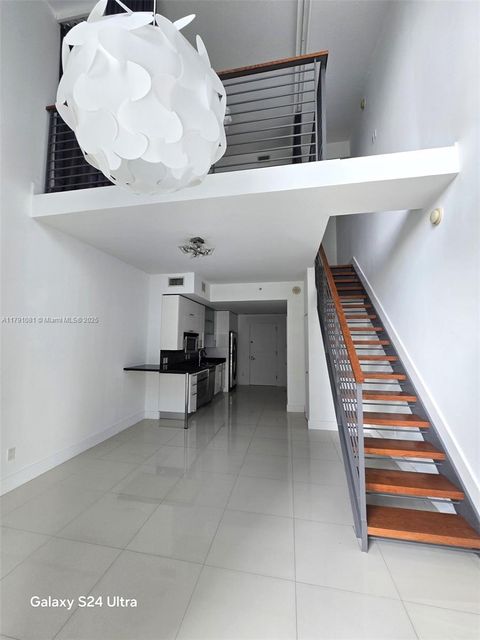 60 SW 13th St 2010 Miami FL 33130
