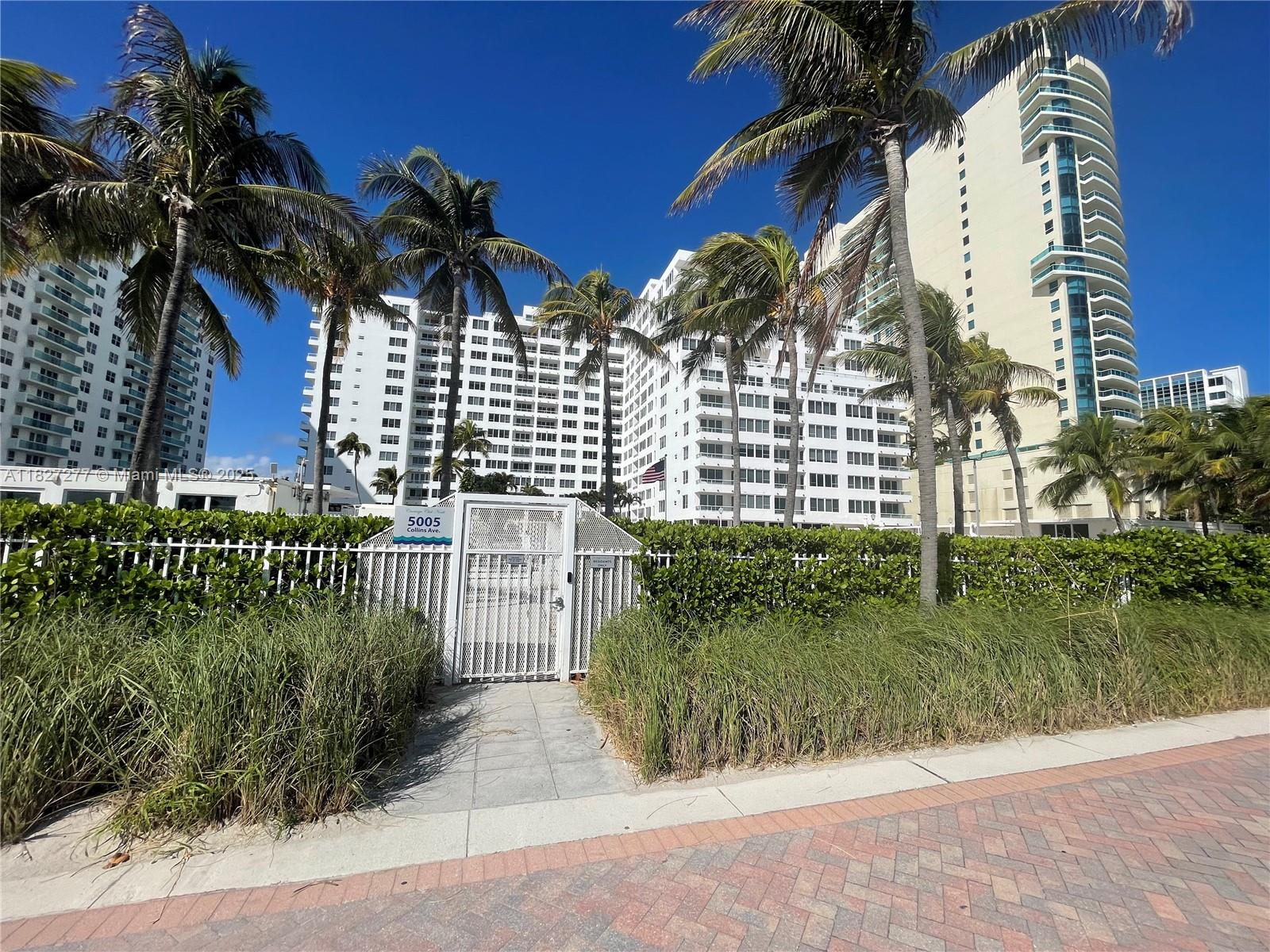 THE CARRIAGE CLUB NORTH C - Residential Lease