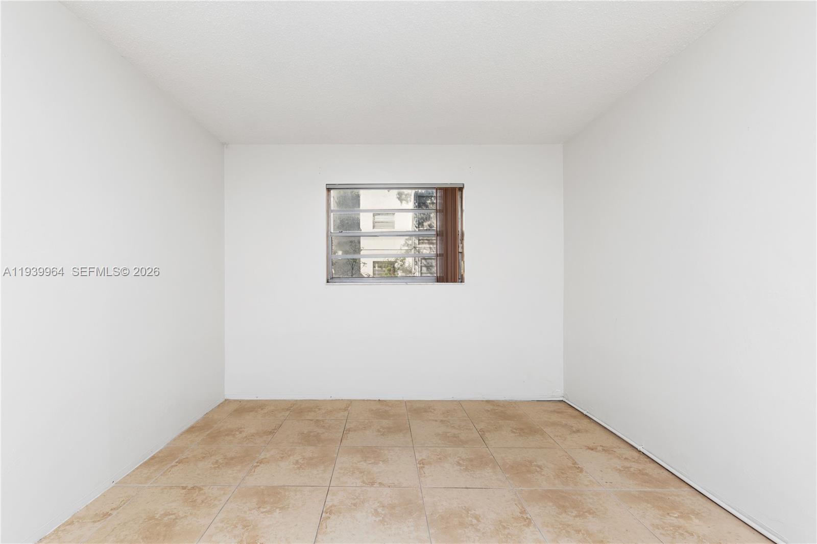 TOPAZ SOUTH CONDO - Residential