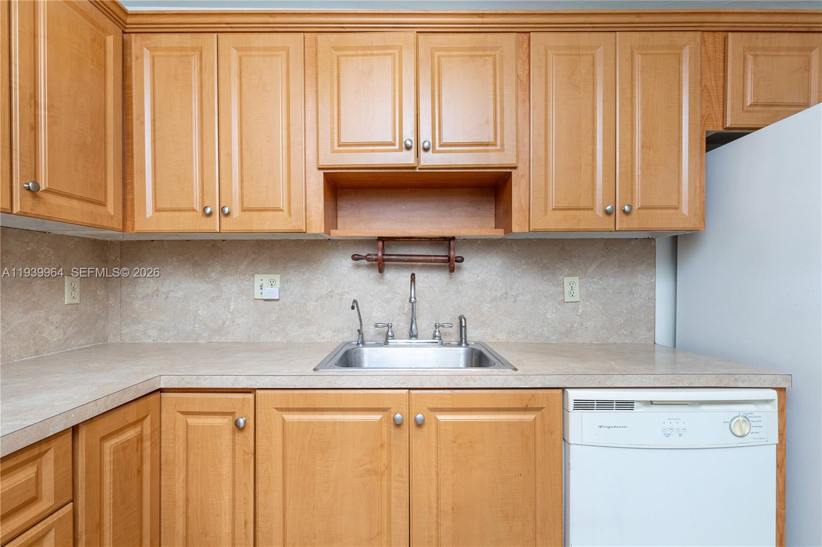 TOPAZ SOUTH CONDO - Residential