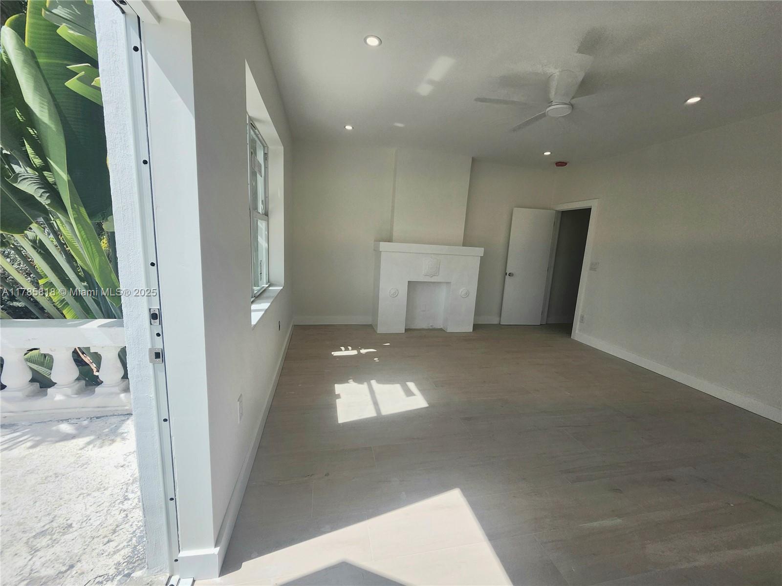 1507 Meridian Ave 3