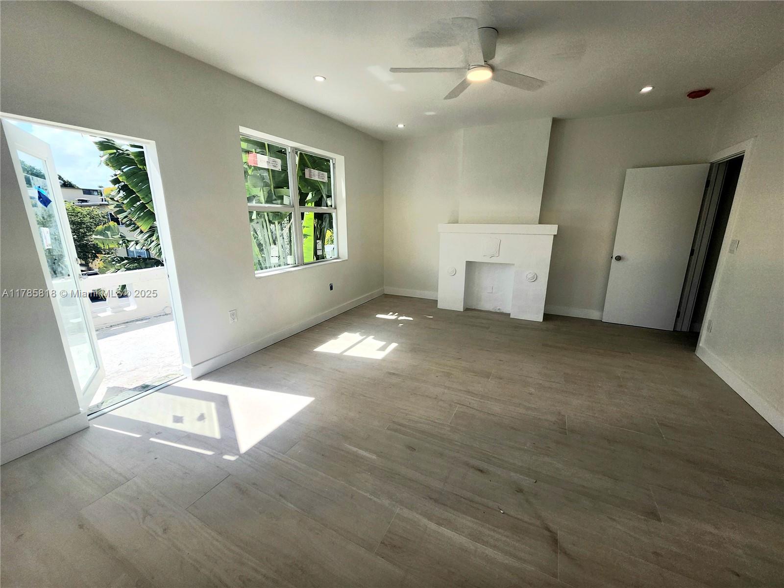 1507 Meridian Ave 3
