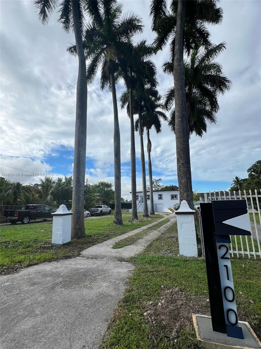 2100 Nw 107th St, Miami, Broward County, Florida - 4 Bedrooms  
2 Bathrooms - 