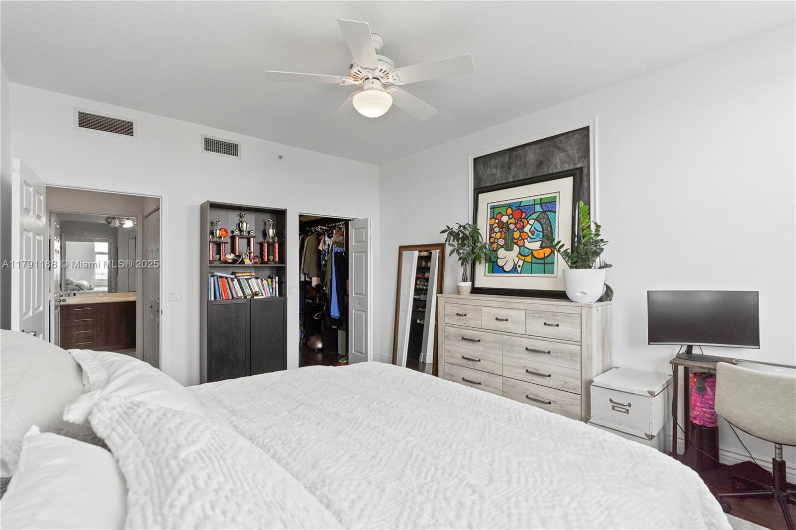 LAUDERDALE ONE CONDO - Residential