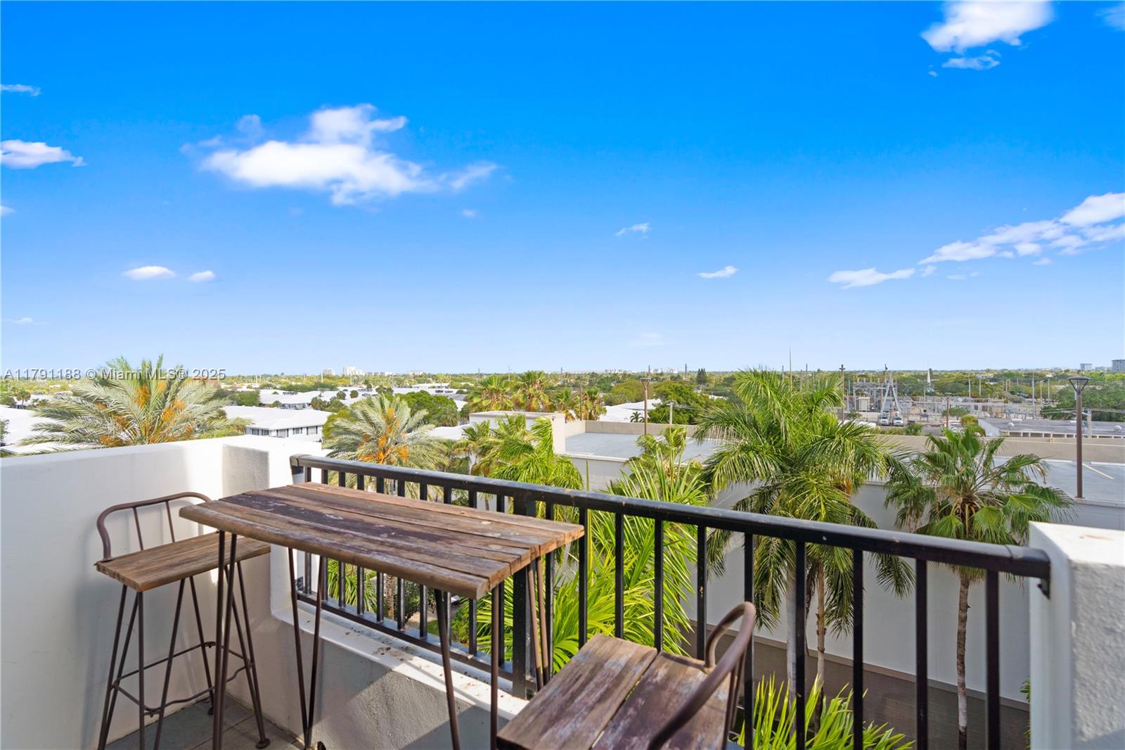LAUDERDALE ONE CONDO - Residential