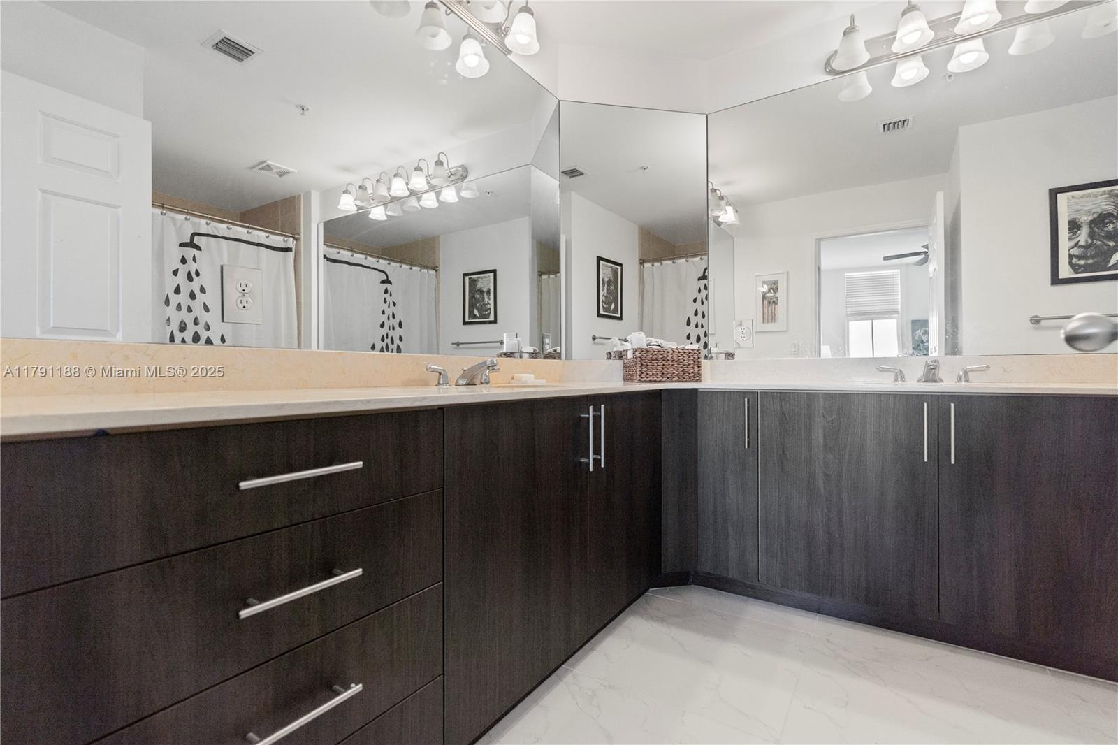 LAUDERDALE ONE CONDO - Residential