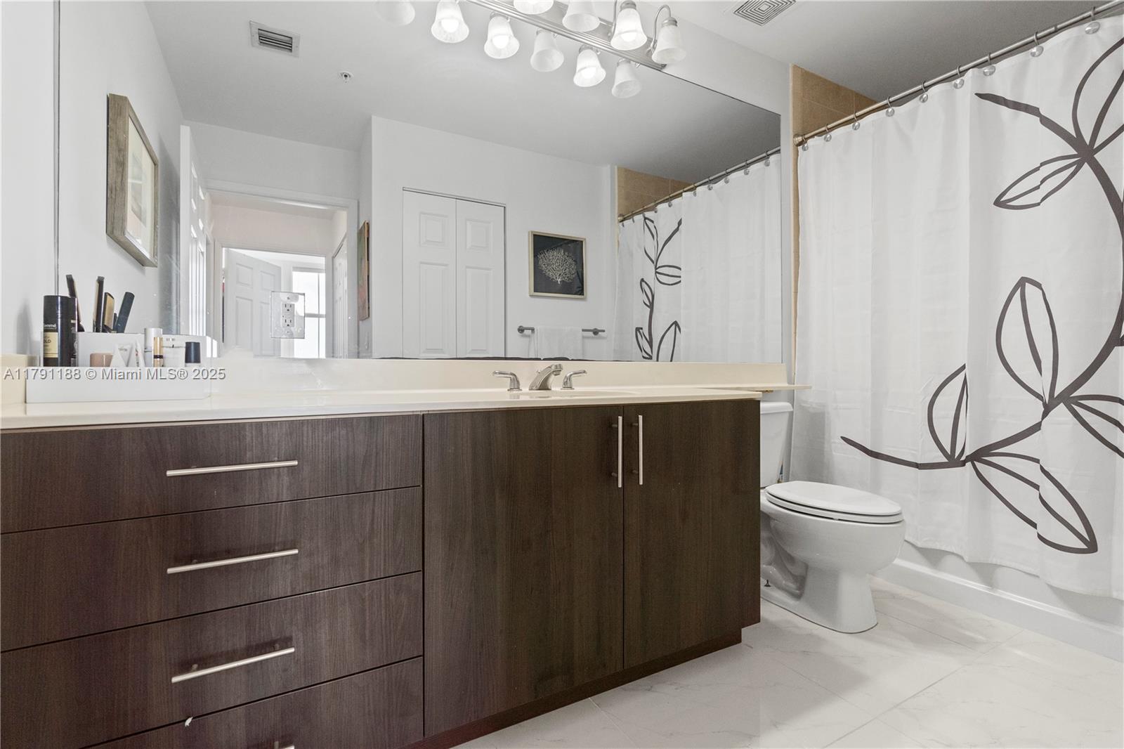 LAUDERDALE ONE CONDO - Residential