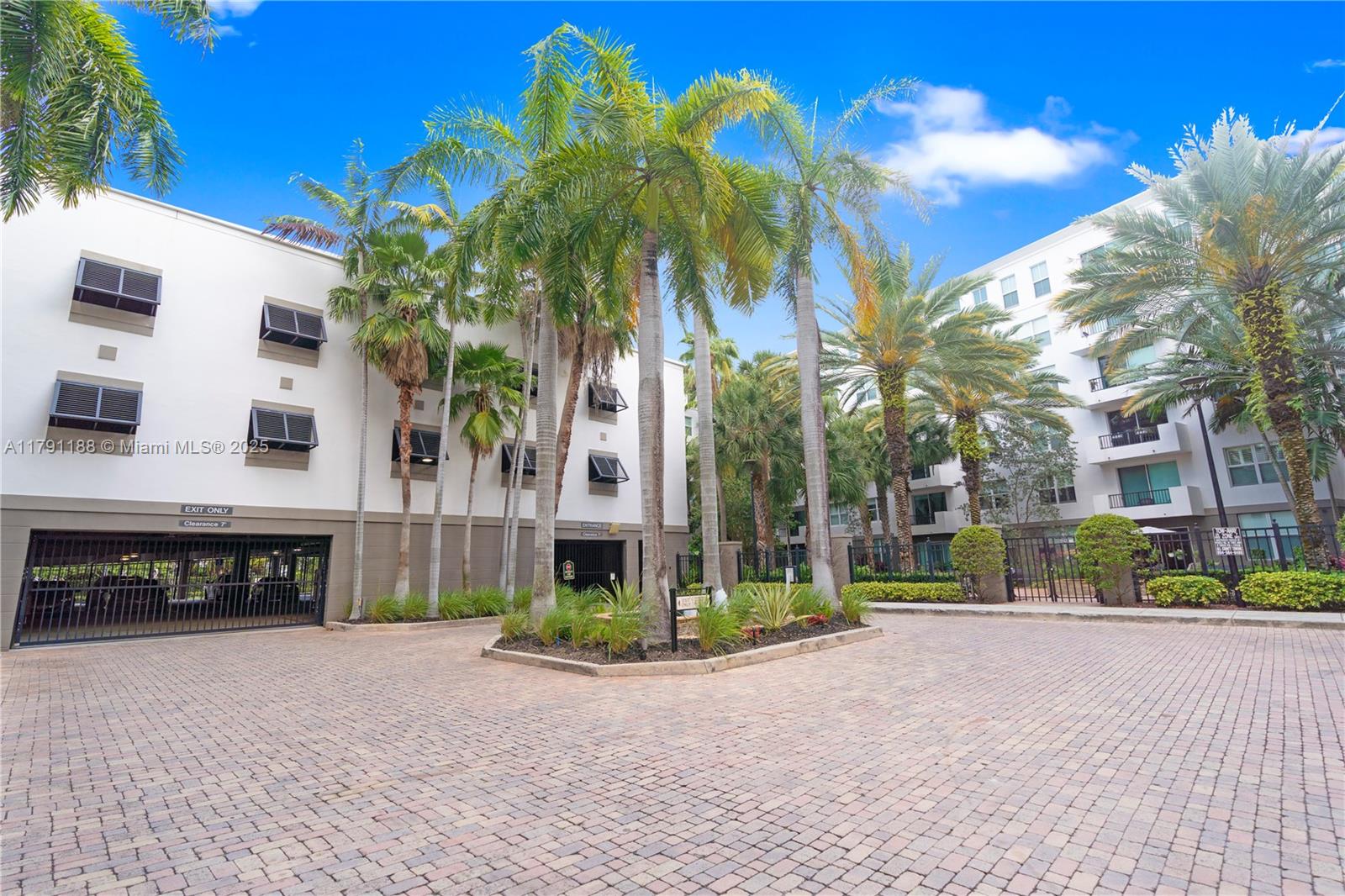 LAUDERDALE ONE CONDO - Residential