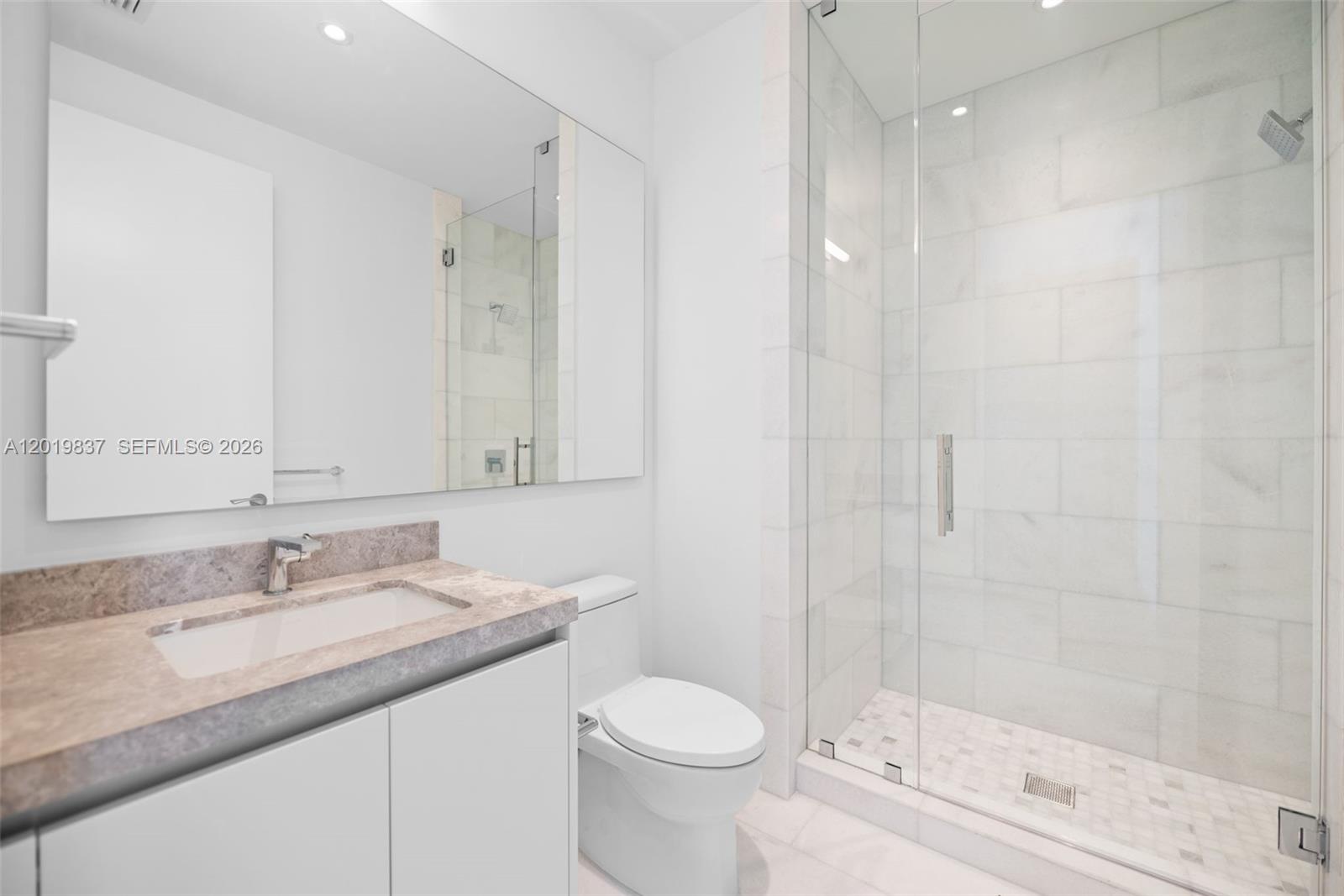UNA RESIDENCES - Residential
