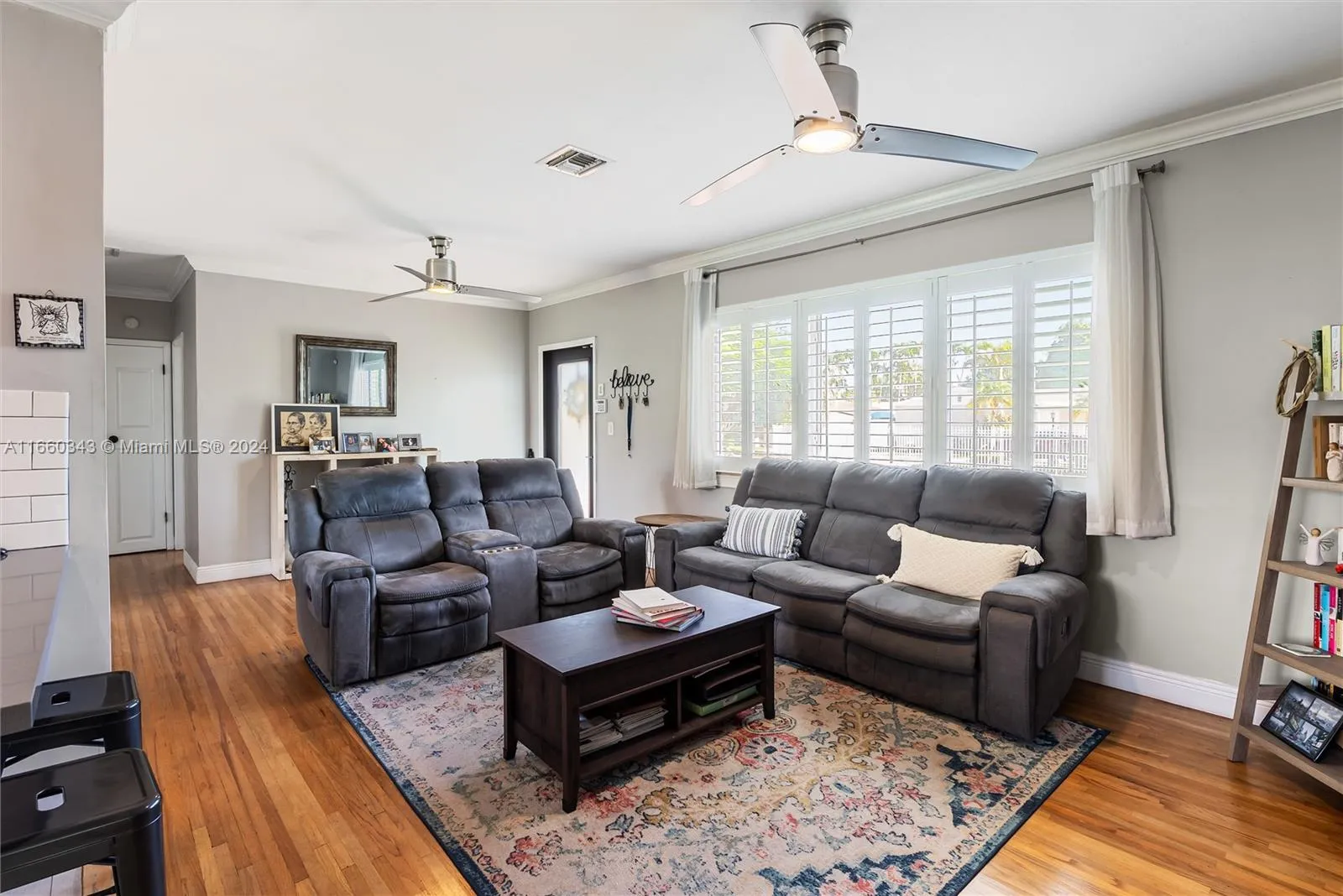 Miami, Florida 33165, United States, 3 Bedrooms Bedrooms, ,1 BathroomBathrooms,Residential,Pending,43523