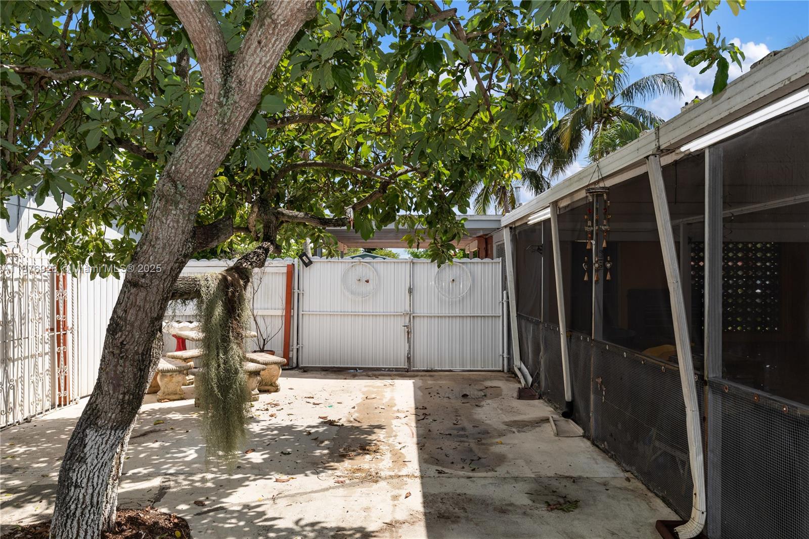 SCOTT LAKE MANOR SEC 3 - Residential