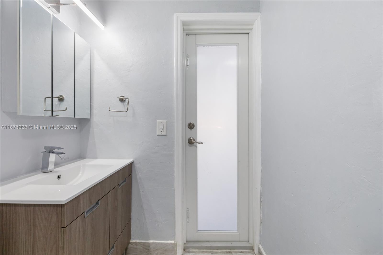 SCOTT LAKE MANOR SEC 3 - Residential