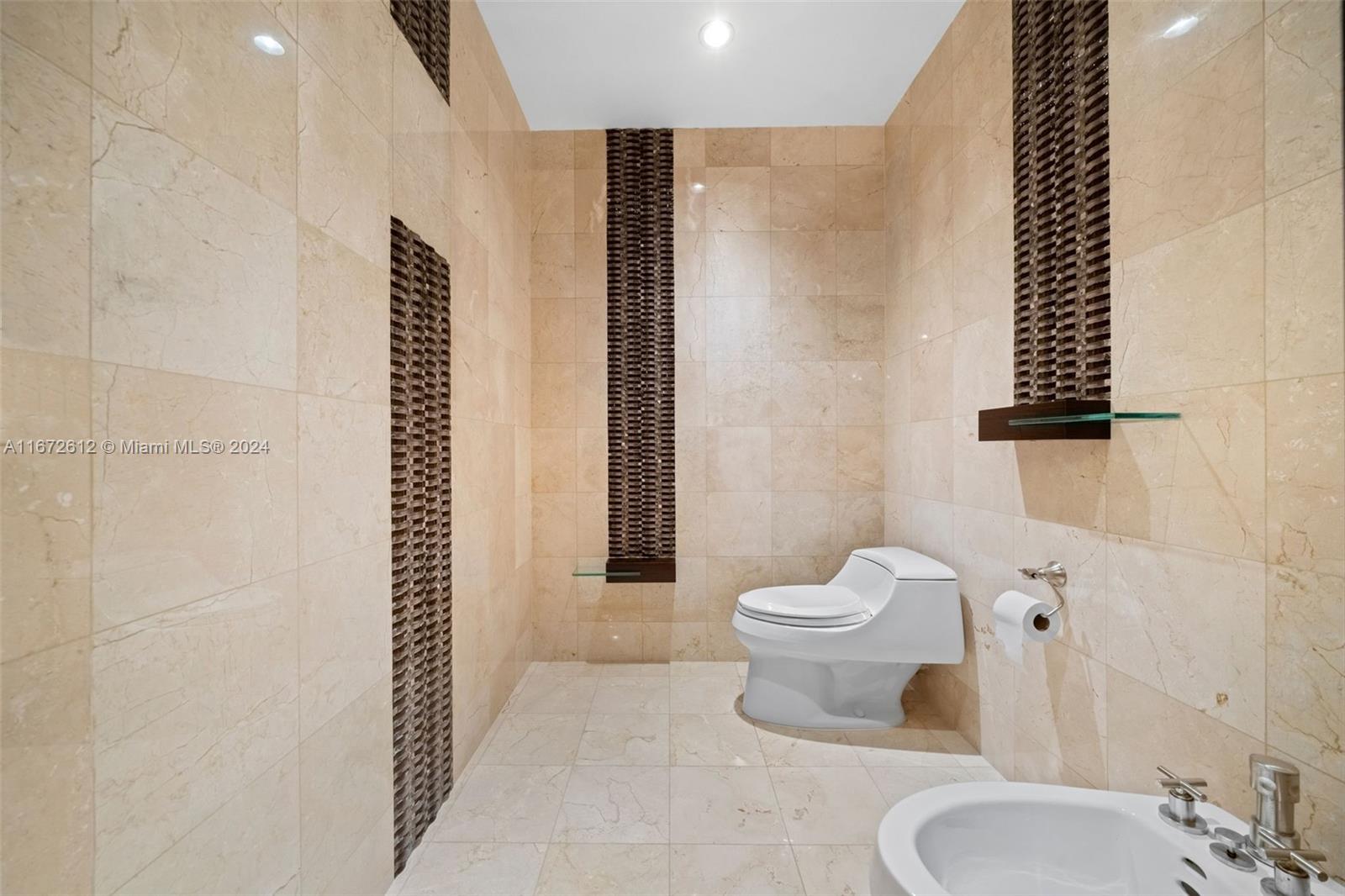 10295 COLLINS AVE RESDNTA - Residential Lease