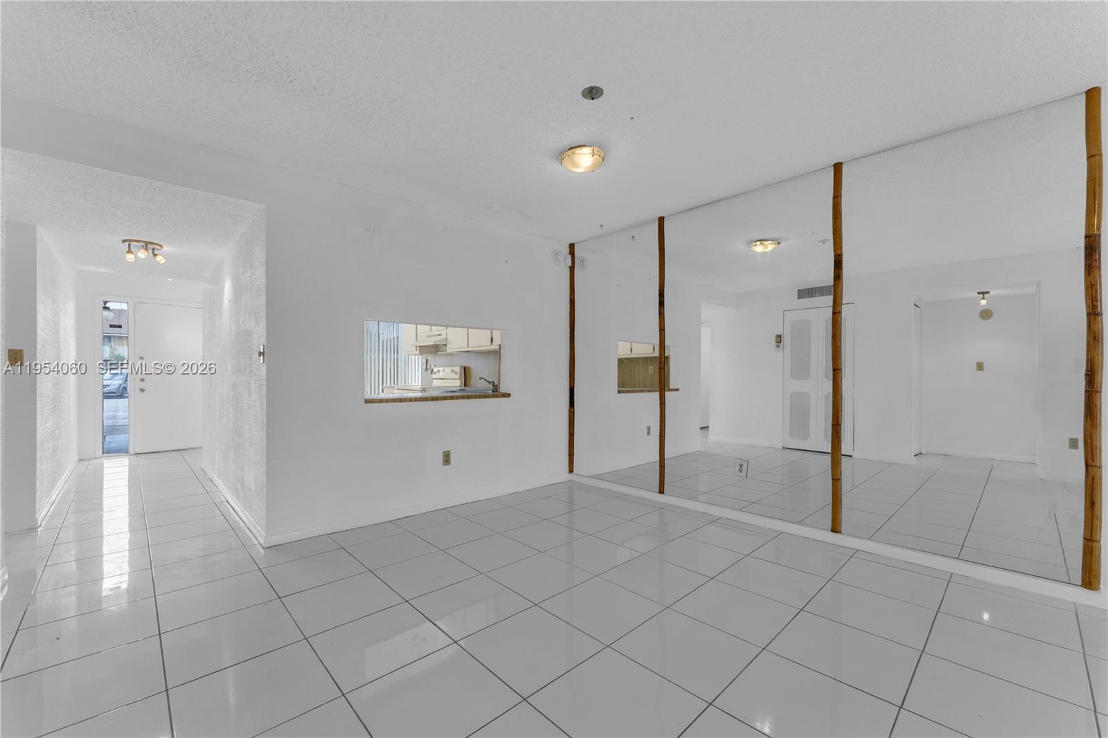 MISTY LAKE CONDO - Residential