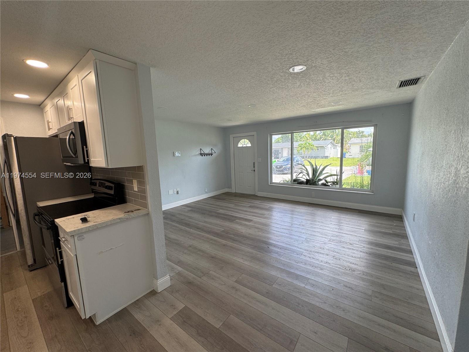 GOLD KEY VILLAS - Residential Lease