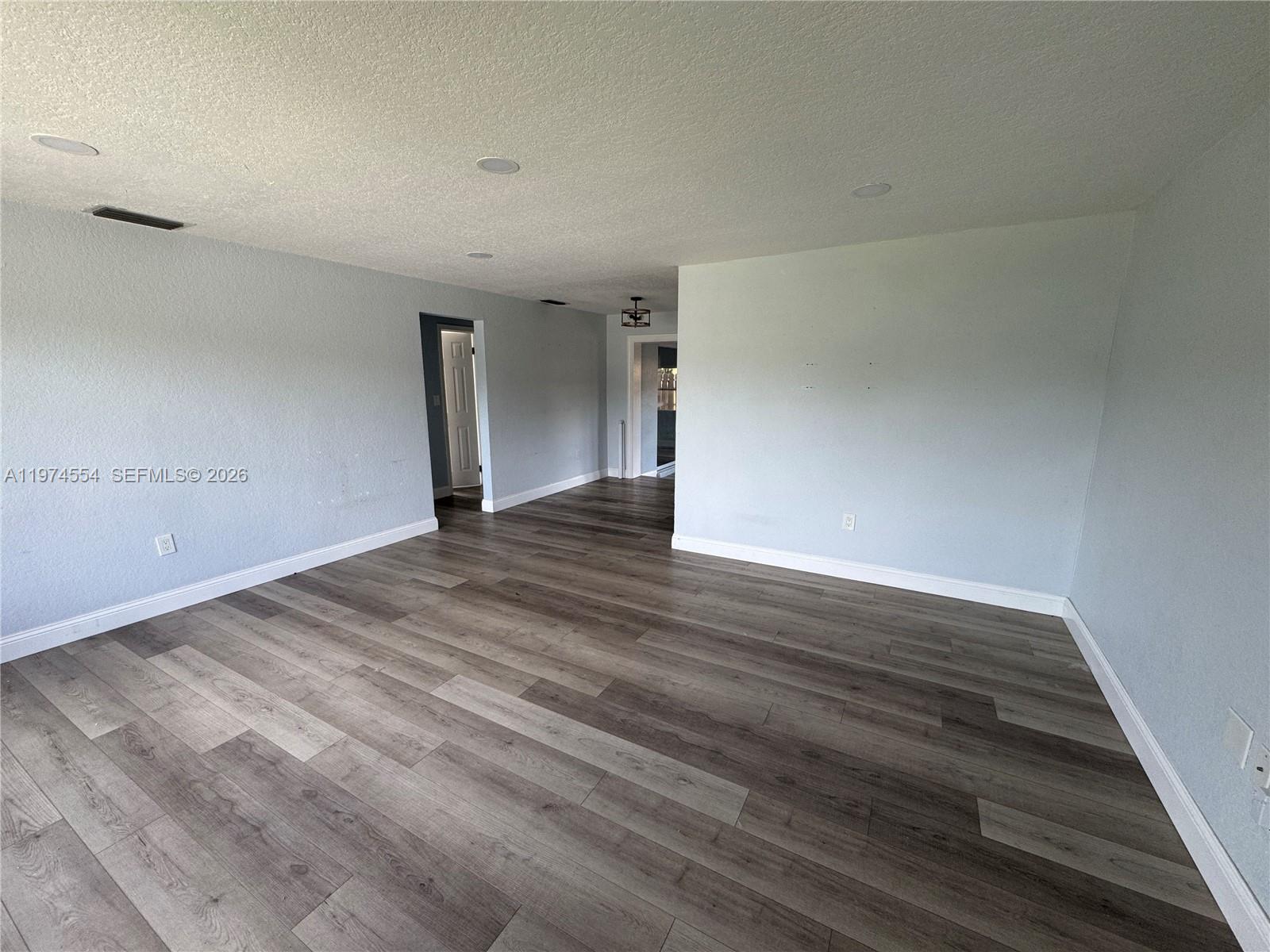 GOLD KEY VILLAS - Residential Lease