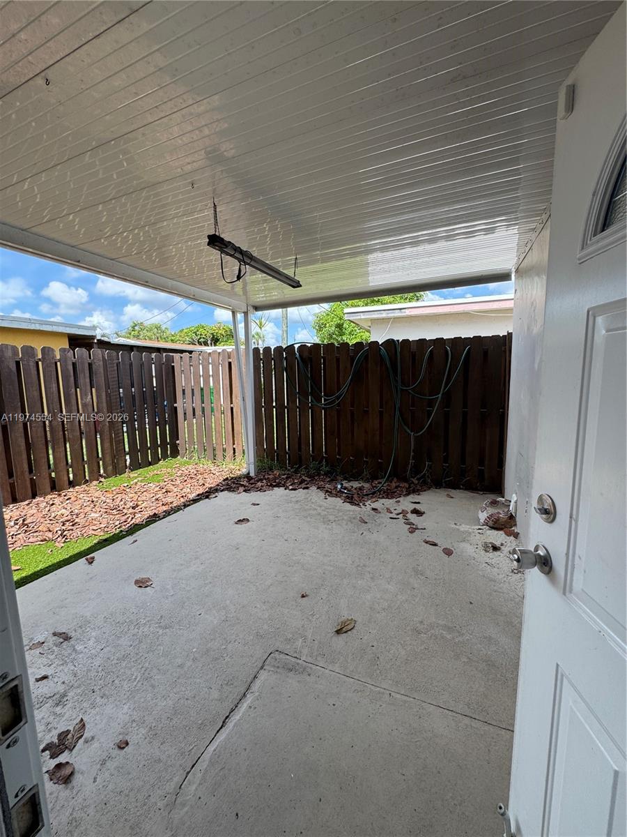 GOLD KEY VILLAS - Residential Lease