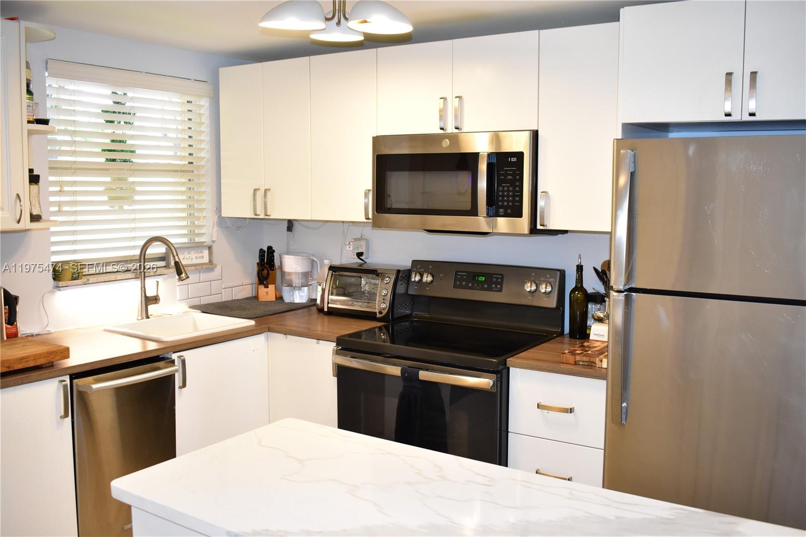 SUNRISE LAKES 72 CONDO - Residential