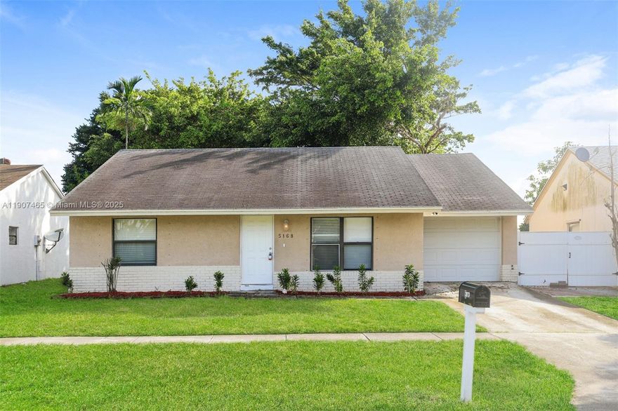 Charming 4 bedroom and 2.5 bathroom home updated with fresh tile type flooring and neutral paint throughout. The inviting living room is spacious and great for entertaining. The modern kitchen offers spacious kitchen, and upgraded cabinetry. Home has 1 attached car garage. The beautiful patio offers plenty of open space for enjoying gorgeous days outdoors. This Home won’t last long. Apply today!
NOTE: Resident is responsible for installing their own washer & dryer. Move in dates are tentative and subject to change. All our homes convey in safe, clean & fully functional conditions. Prices and availability are subject to change at any time.