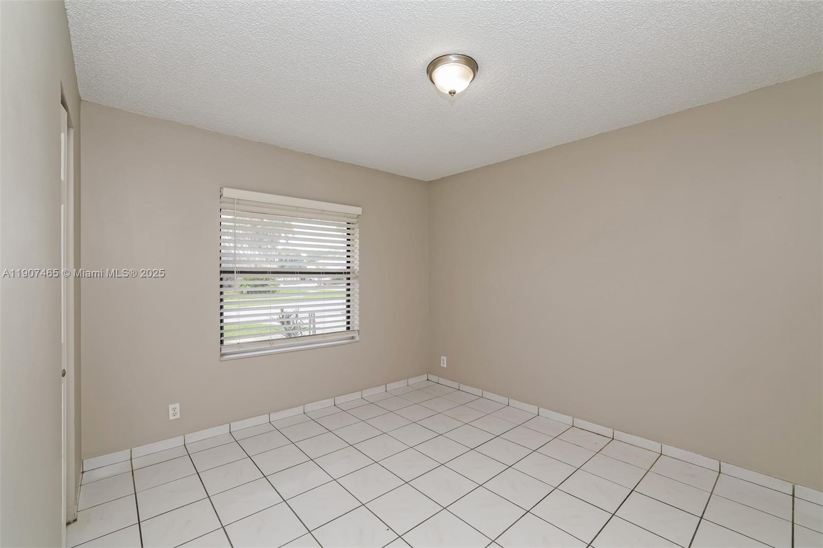 LANTANA HOMES 5 - Residential Lease