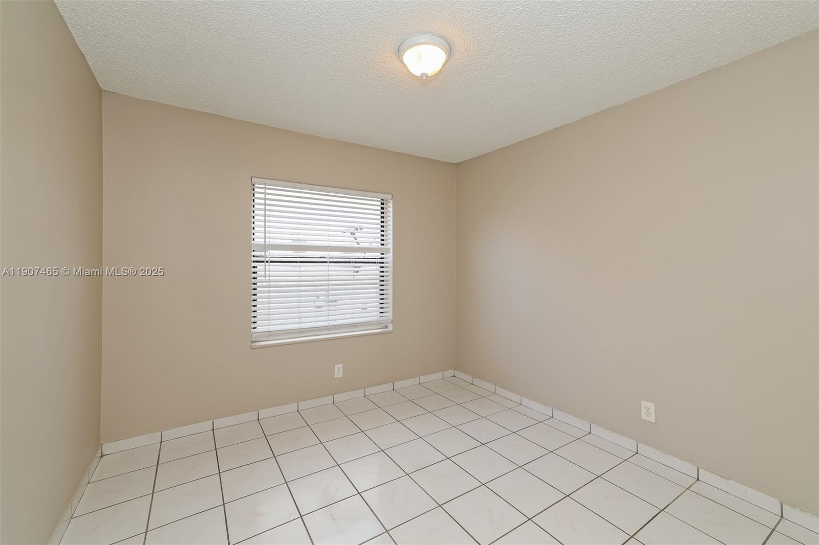 LANTANA HOMES 5 - Residential Lease