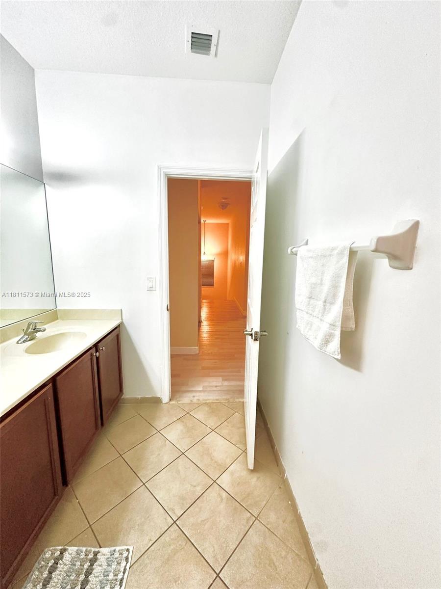 SILVER PALM EAST SEC FOUR - Residential