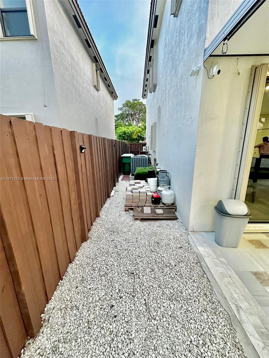 SILVER PALM EAST SEC FOUR - Residential