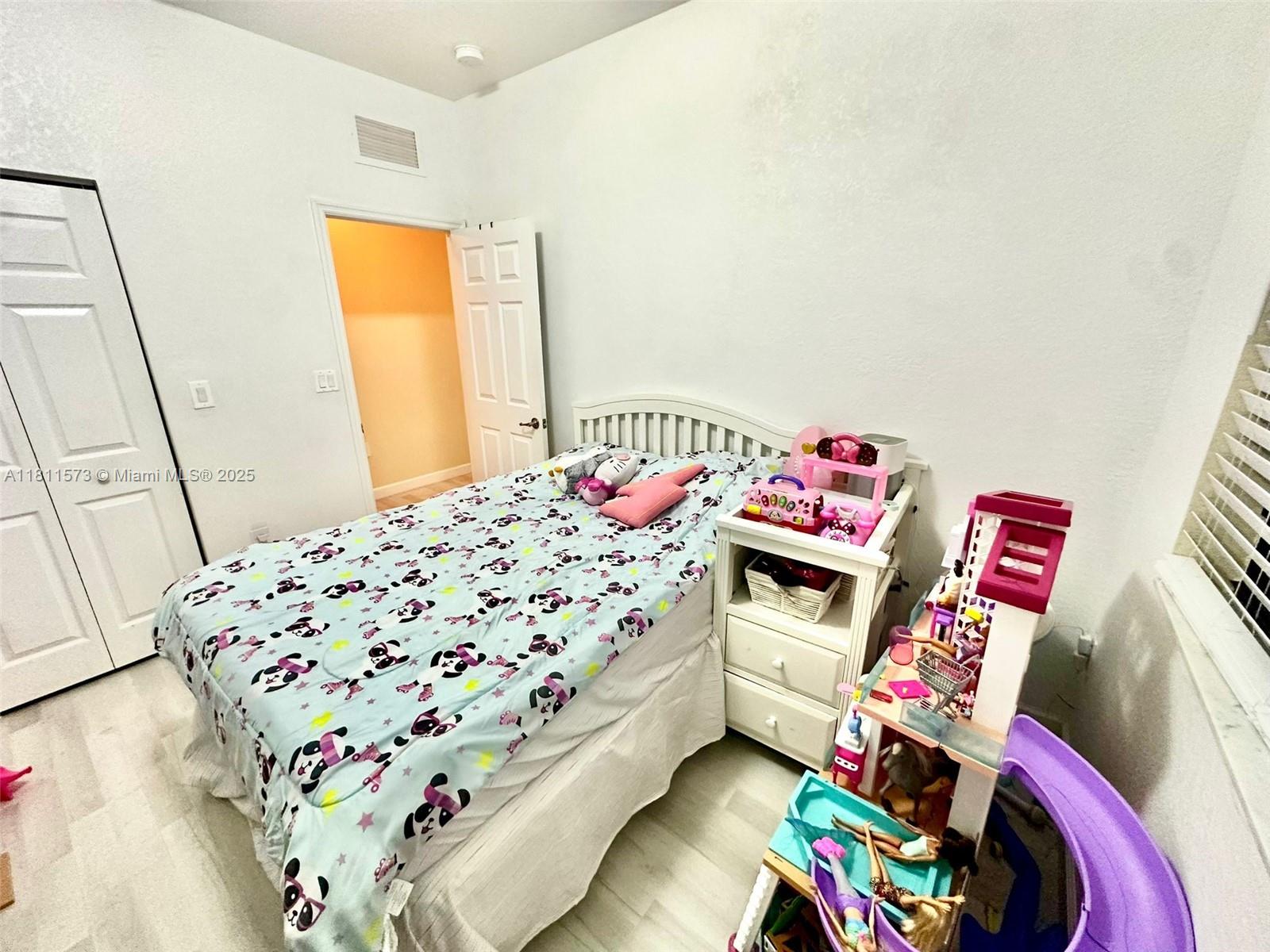 SILVER PALM EAST SEC FOUR - Residential
