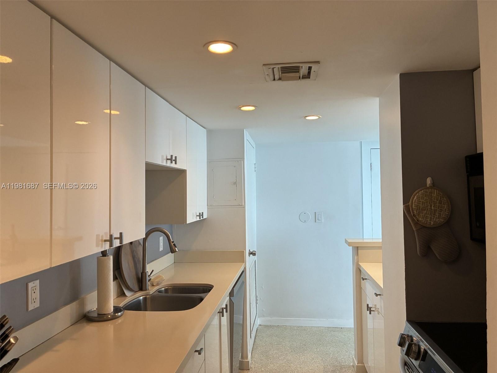 MIRADOR 1000 CONDO - Residential Lease