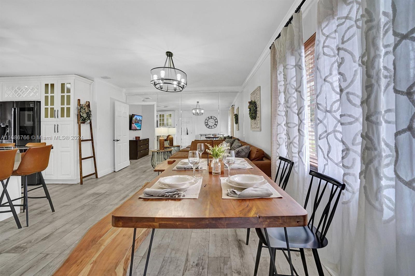 THIRD AMEND PLAT OF PORTI - Residential Lease