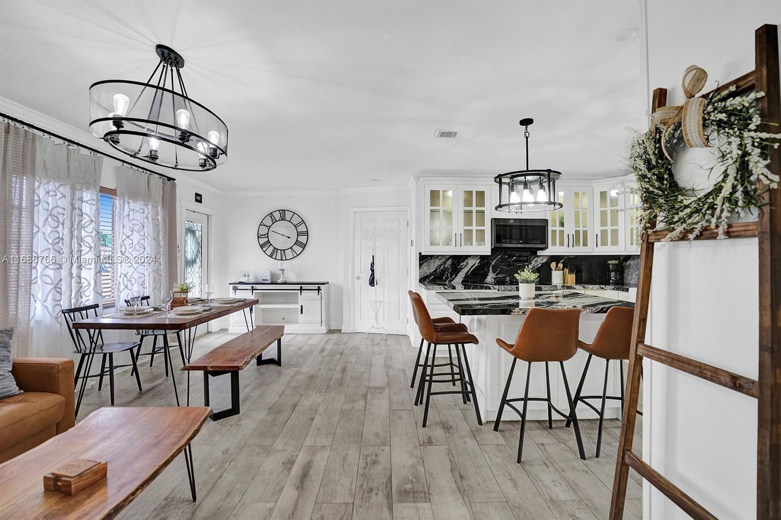 THIRD AMEND PLAT OF PORTI - Residential Lease