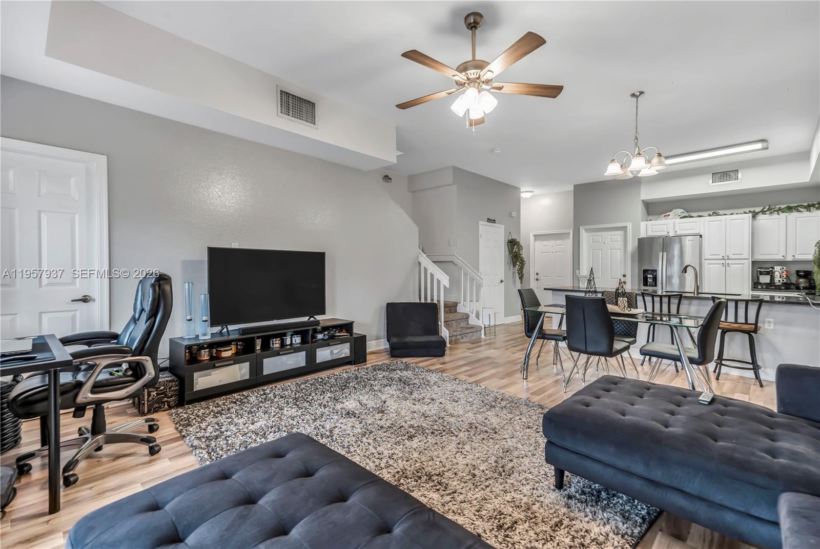 VILLAS OF PALOMINO CONDO - Residential