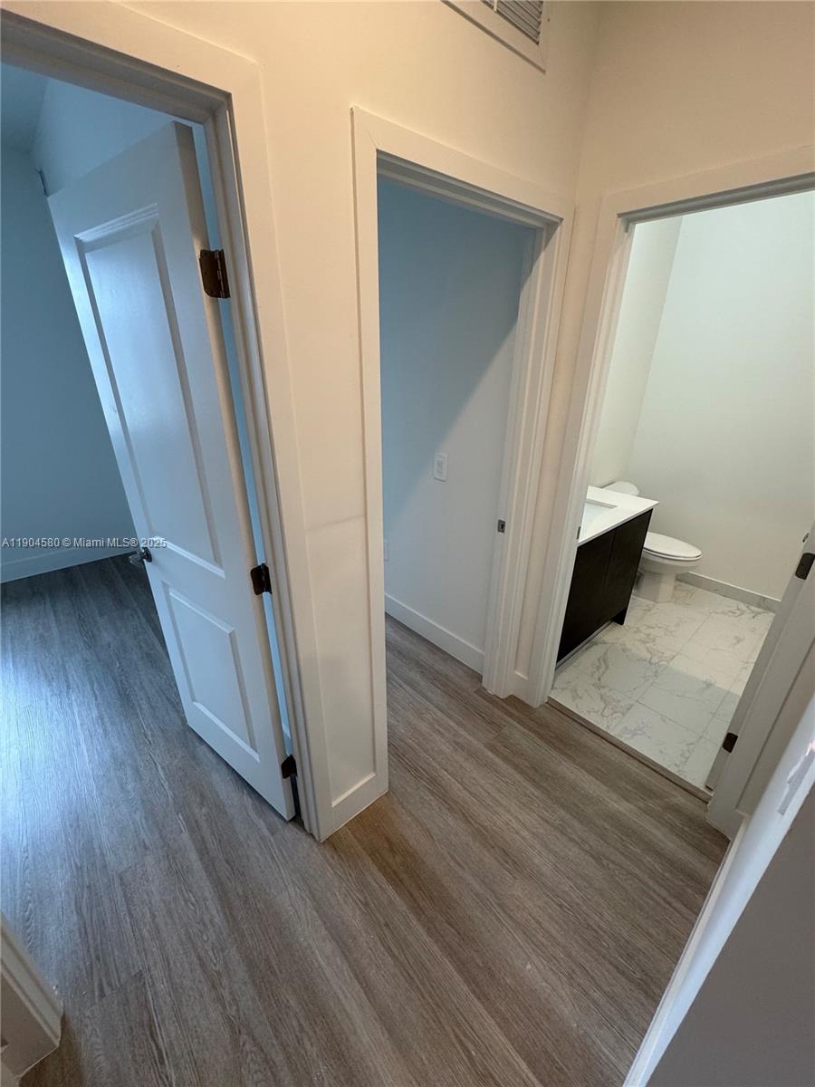 CENTURY PARK SQUARE - Residential