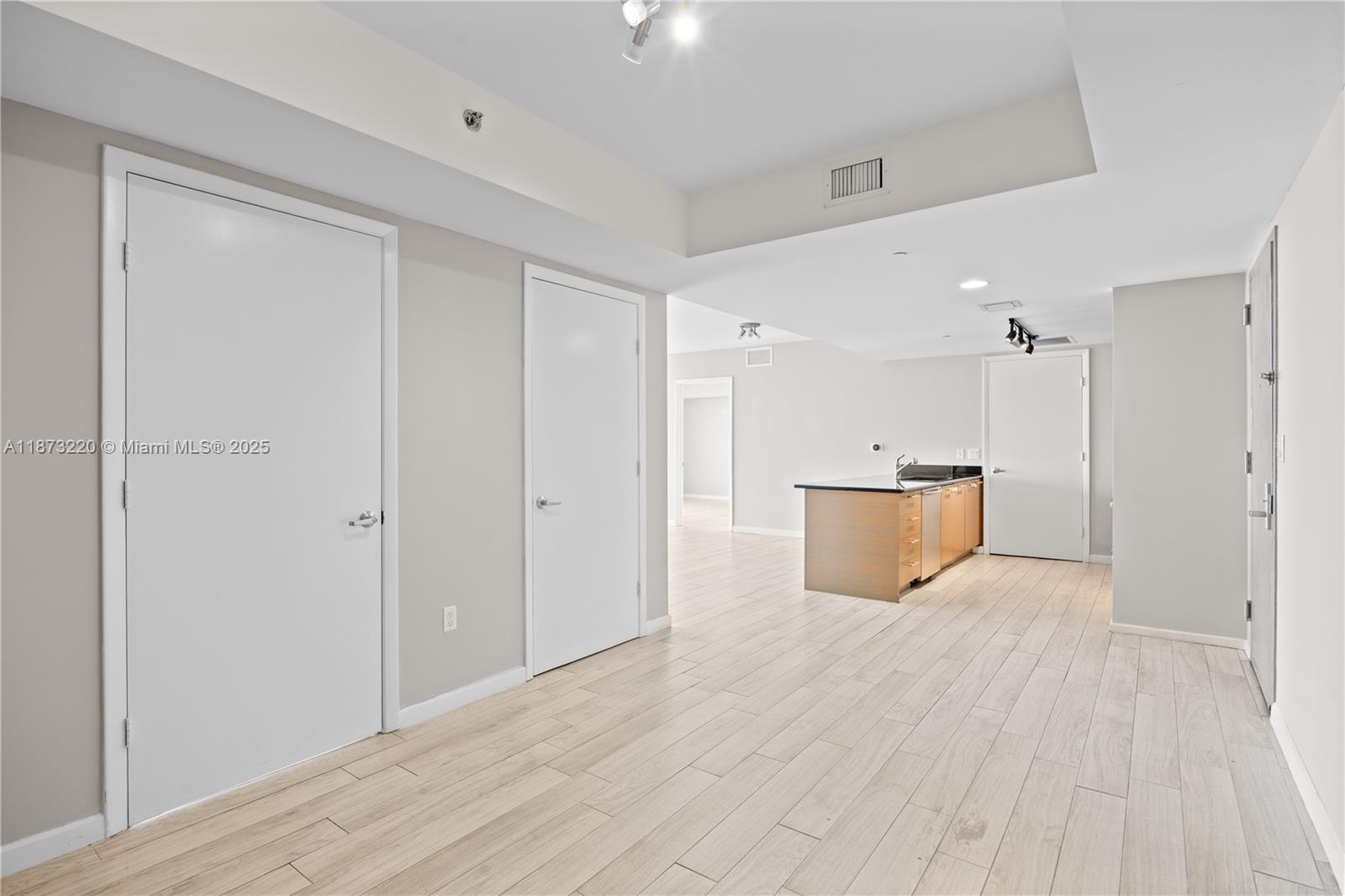 50 Biscayne Blvd 4706