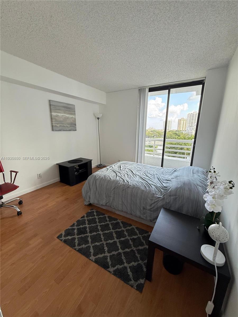 PARC CENTRAL AVENTURA EAST - Residential