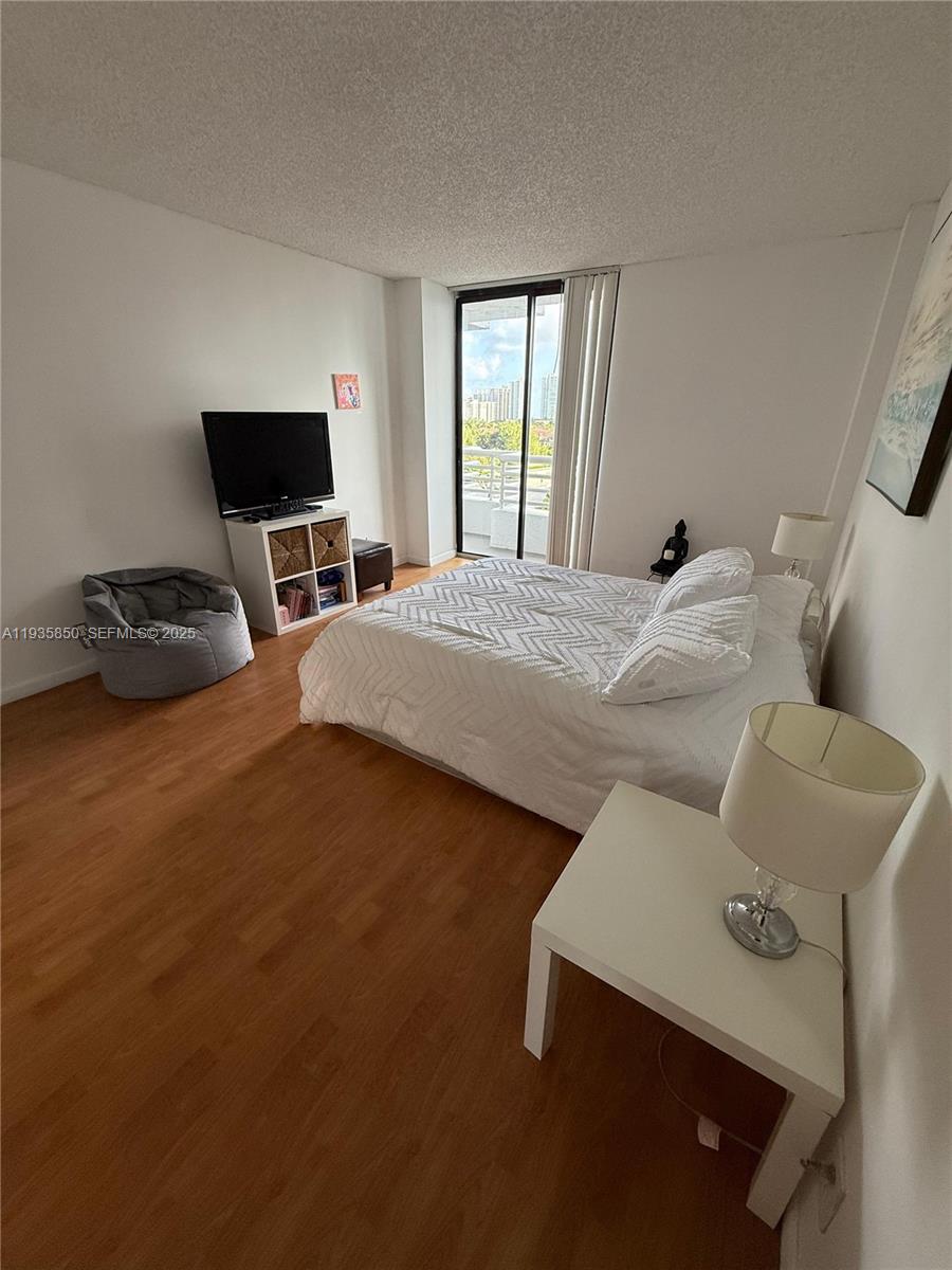 PARC CENTRAL AVENTURA EAST - Residential