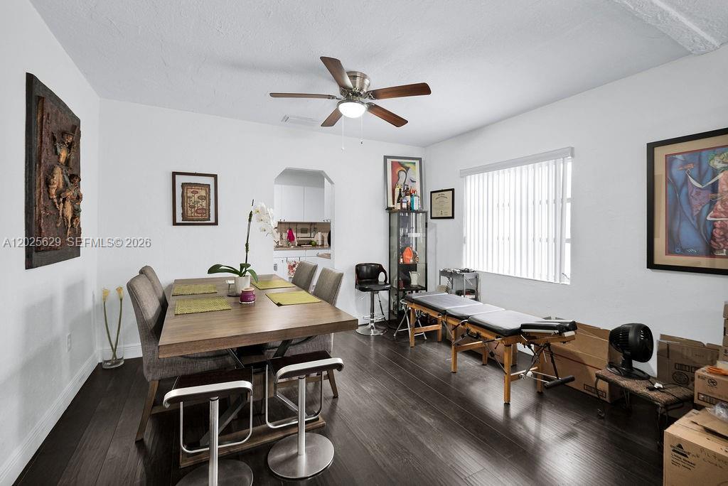 TWELFTH ST MANORS - Residential