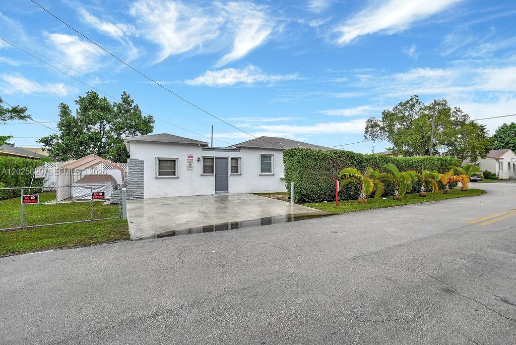 TWELFTH ST MANORS - Residential