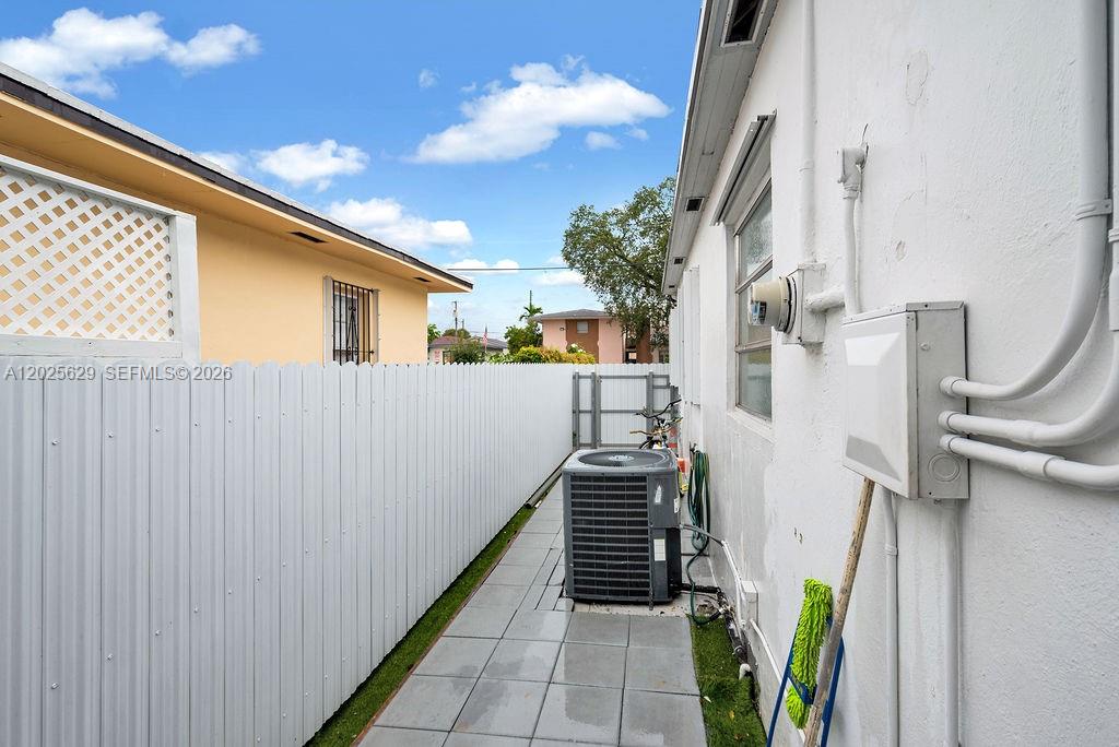 TWELFTH ST MANORS - Residential