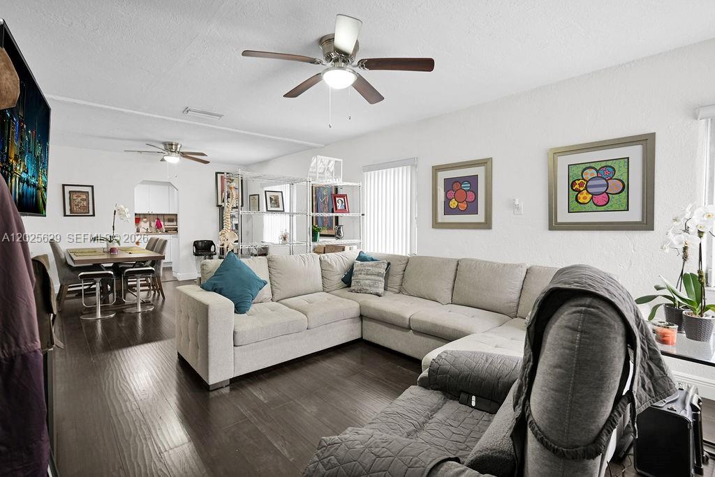TWELFTH ST MANORS - Residential