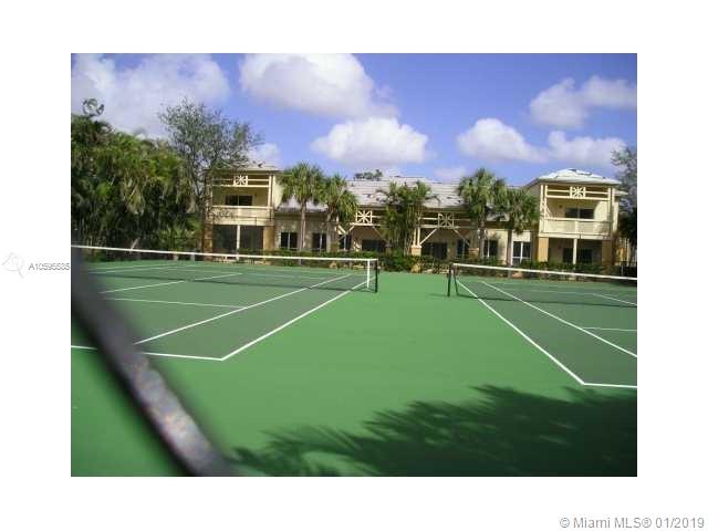 PALM LAKE CONDO - Residential Lease