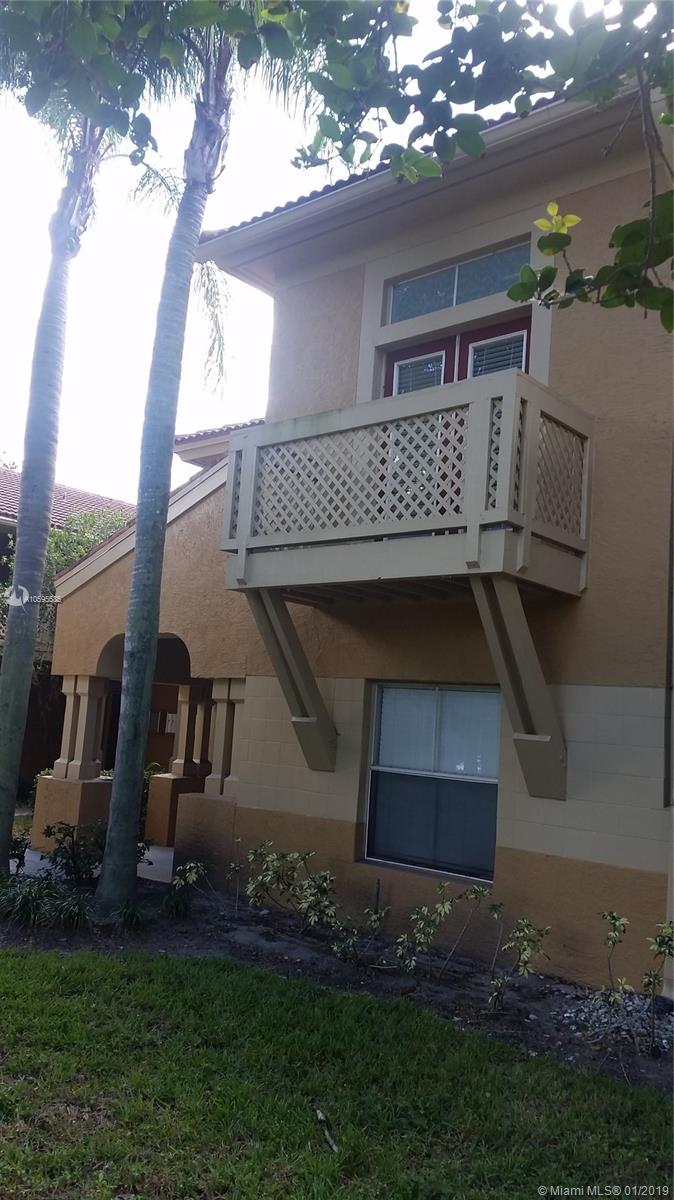 PALM LAKE CONDO - Residential Lease