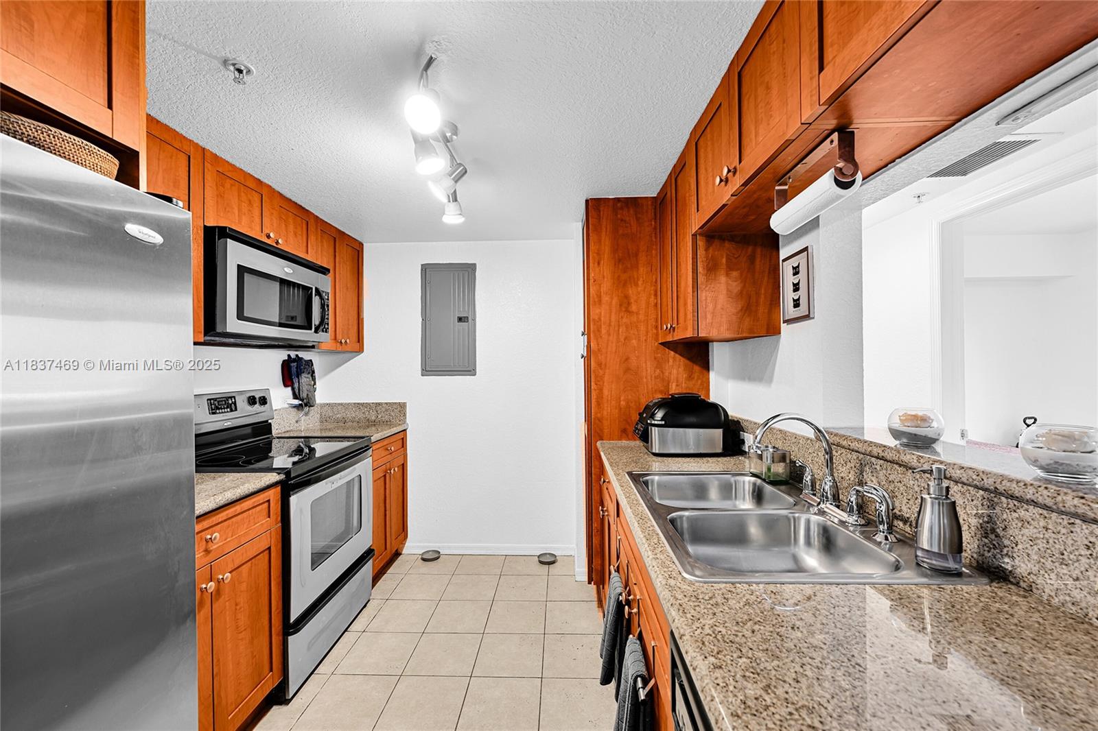 HAVANA LOFTS CONDO - Residential