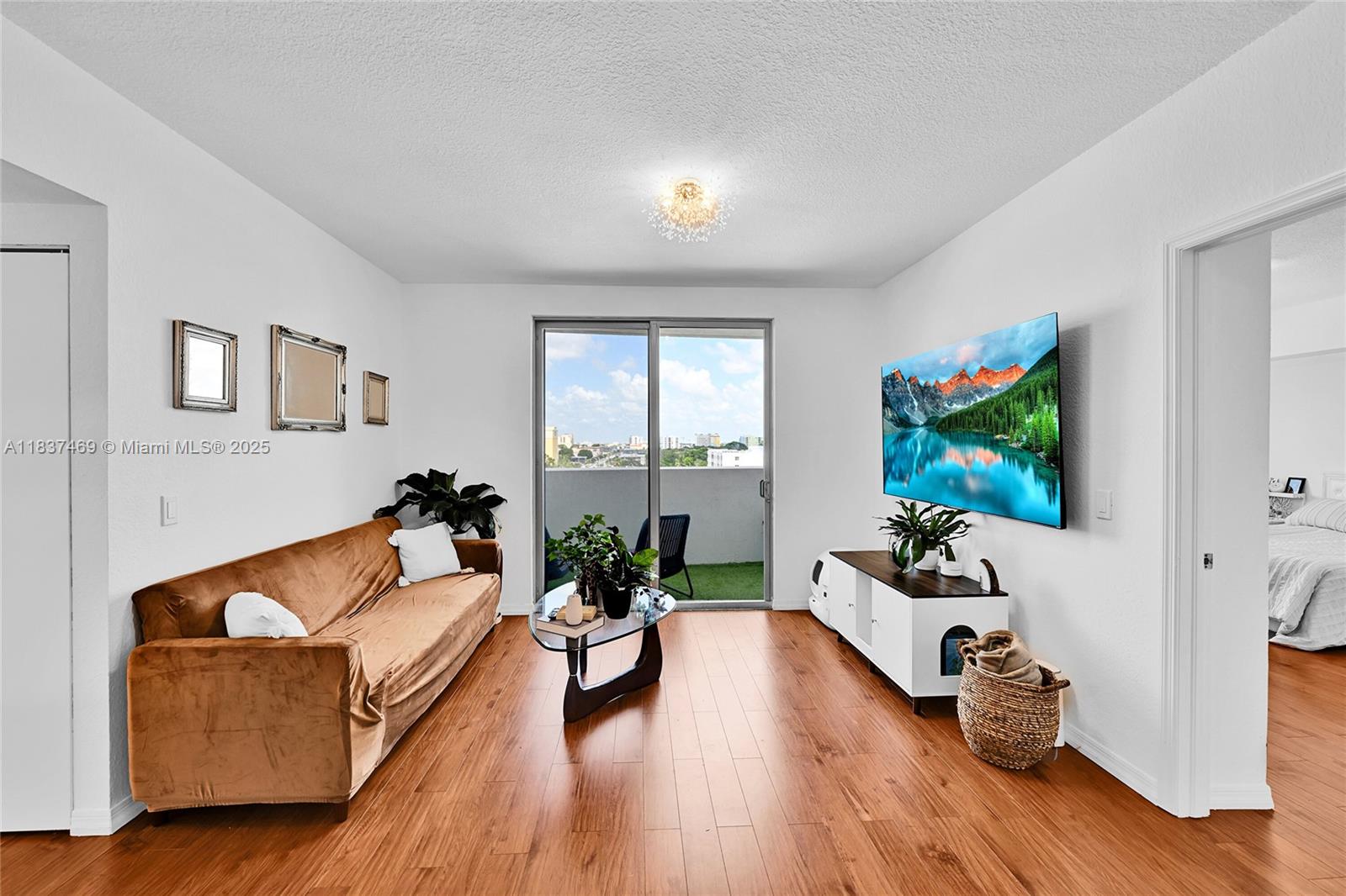36 NW 6th Ave 701