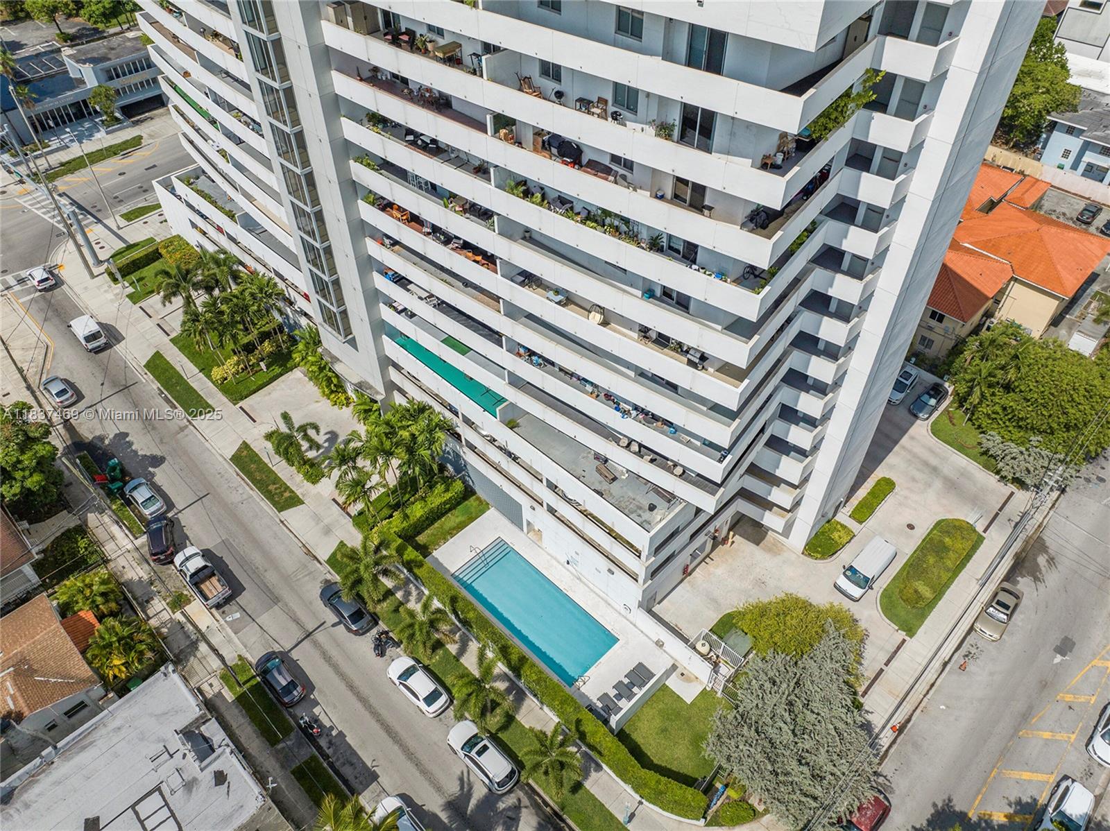 HAVANA LOFTS CONDO - Residential