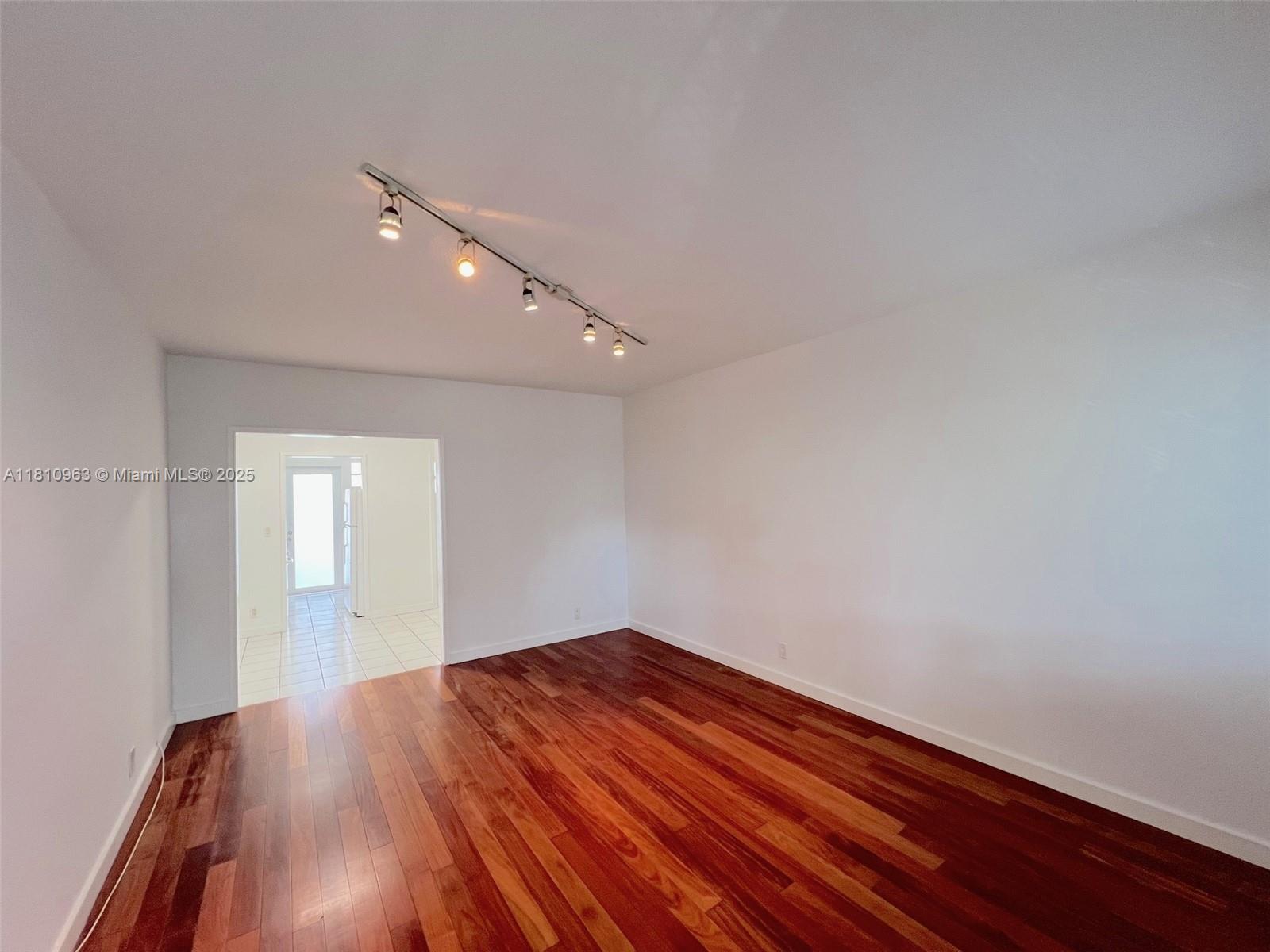 Rental Property at 1235 Euclid Ave 14, Miami Beach, Miami-Dade County, Florida - Bathrooms: 1  - $1,700 MO.