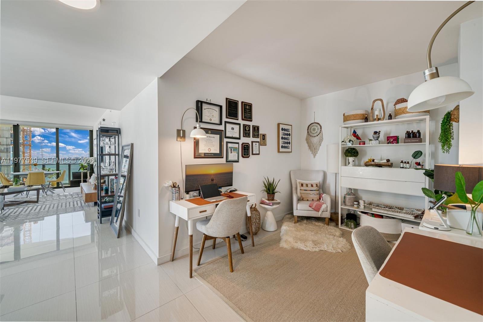 ICON BAY CONDO - Residential Lease