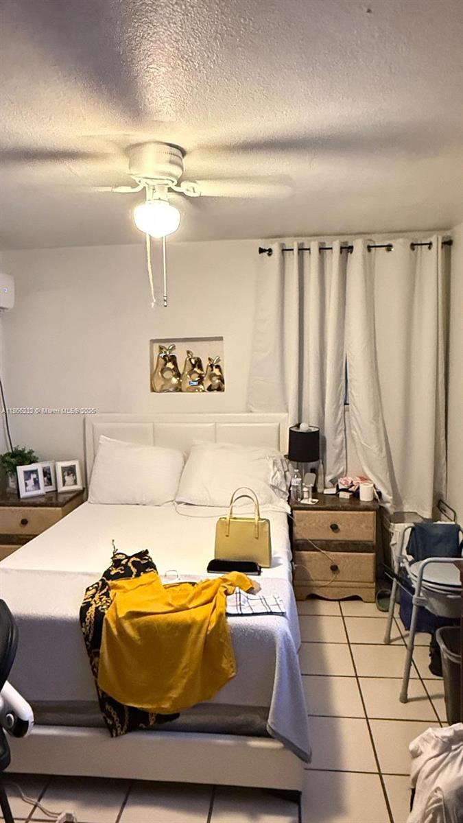 ROSEMONT PARK - Residential